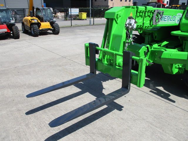 Merlo P 38.13 (586) Neufahrzeug (Réf. GA-7903-25) – Bild 21