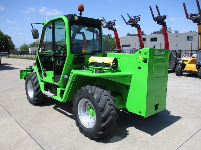 Merlo P 38.13 (586) Neufahrzeug (Réf. GA-7903-25) – Bild 2