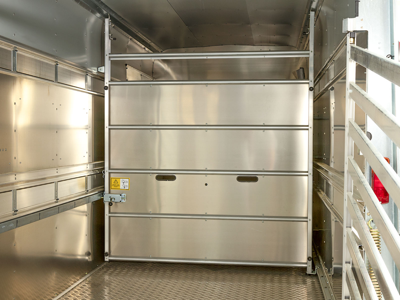 Ifor Williams Viehanhänger TA510 14×6 178×434 cm Höhe: 183 cm 3,5t Neufahrzeug – Bild 5