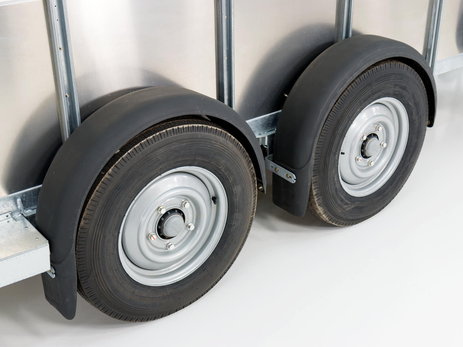 Ifor Williams Viehanhänger TA510 14×6 178×434 cm Höhe: 183 cm 3,5t Neufahrzeug – Bild 8