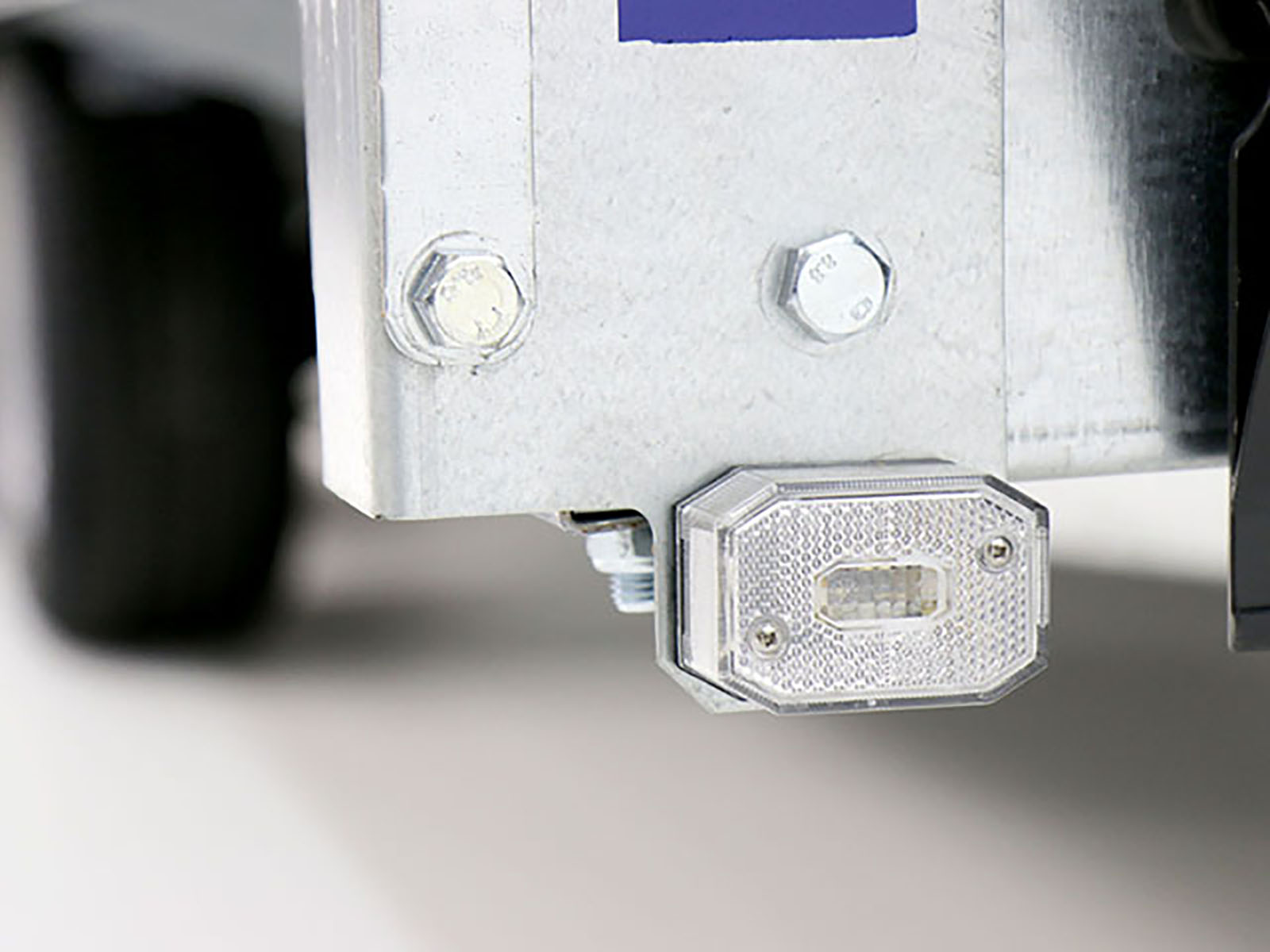 Temared Autotrailer Universal 215x449cm 3,0t Neufahrzeug – Bild 4