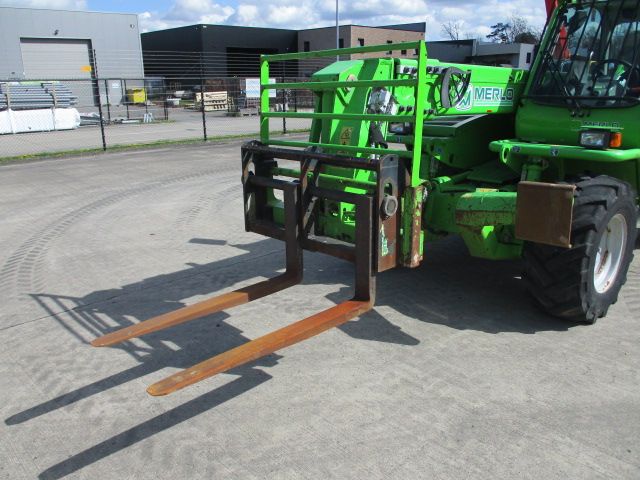 Teleskoplader Kubota | 3,80t | Hub 14,00m | Bj. 2016 | 2703h | Neufahrzeug – Bild 3