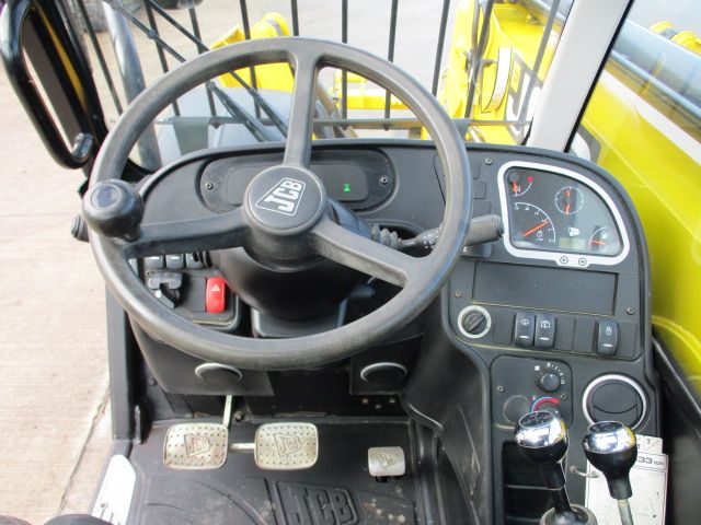 Teleskoplader JCB | 3,30t | Hub 10,50m | Bj. 2012 | 2398h | Neufahrzeug – Bild 11