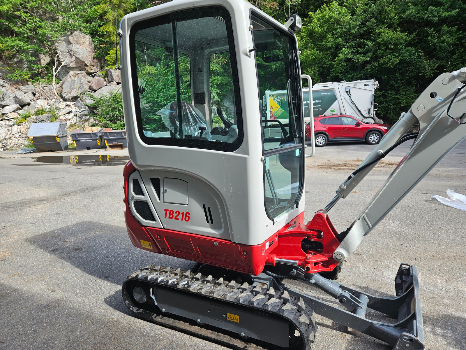 Takeuchi – Bild 2
