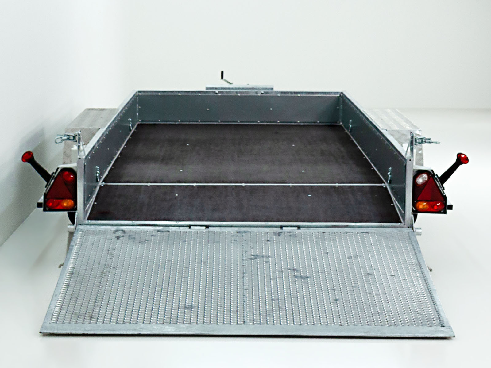 Variant Baumaschinenanhänger Maxi Load 180×400 3,5t - Rampe - Beavertail Neufahrzeug – Bild 13