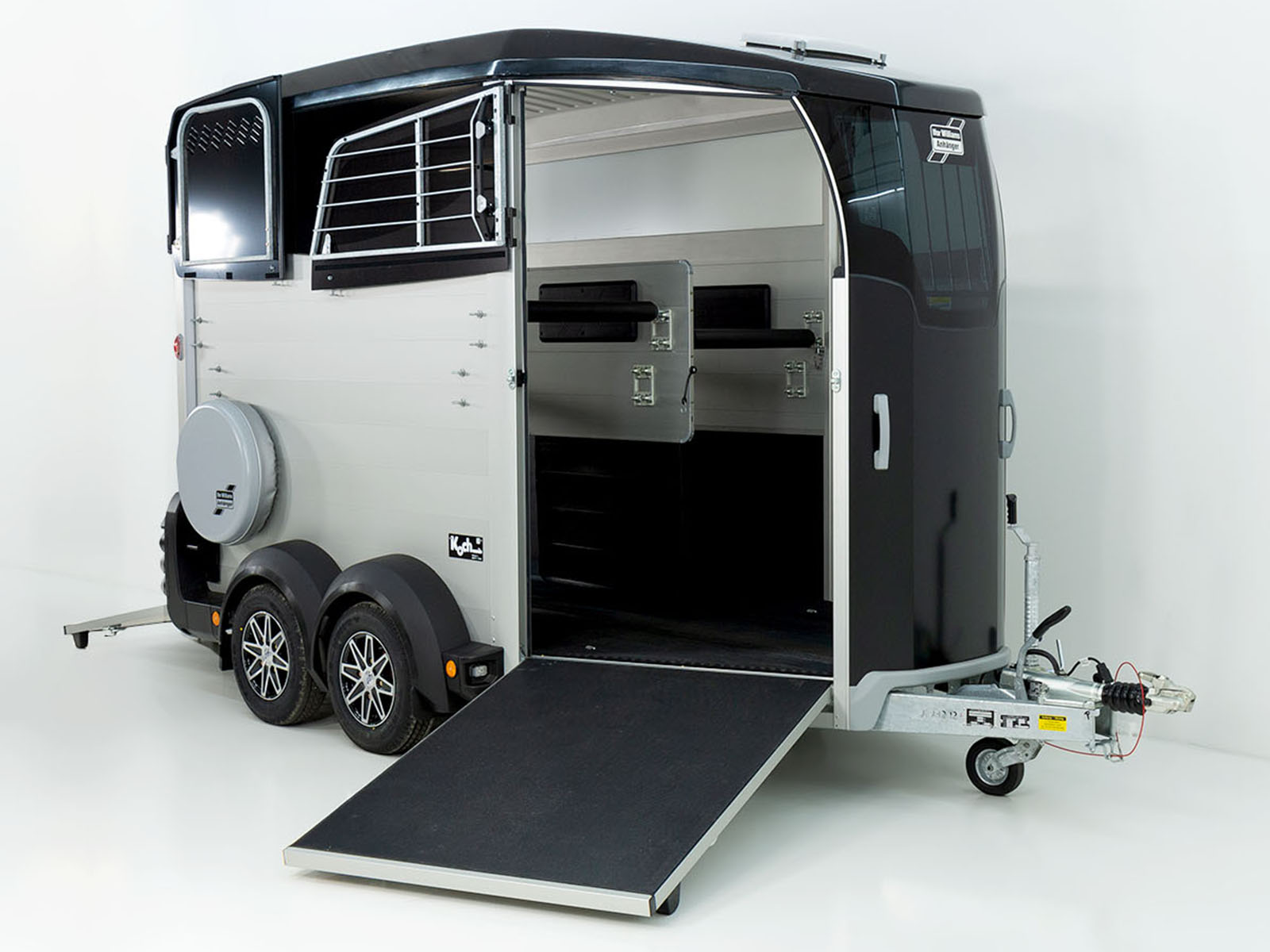 Pferdeanhänger Ifor | 2700kg zGG | Schwarz – Bild 10