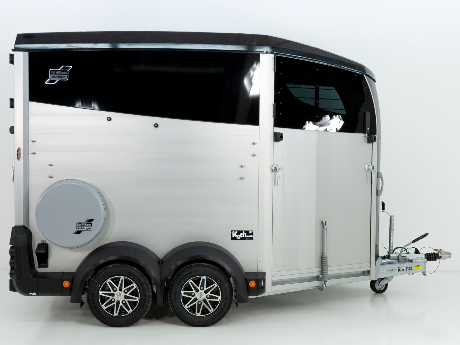 Pferdeanhänger Ifor | 2700kg zGG | Schwarz – Bild 11