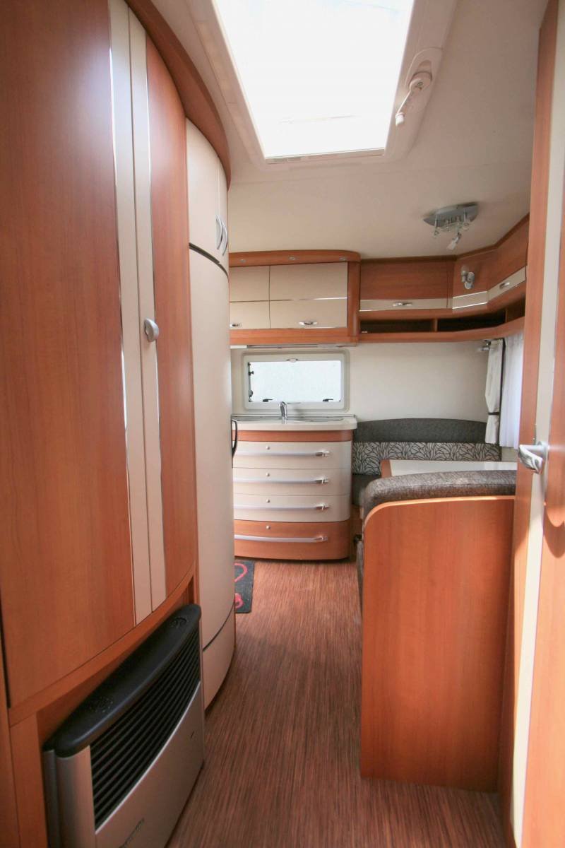Wohnwagen für 4 Personen, Hobby Excellent 440 SFr – Bild 6